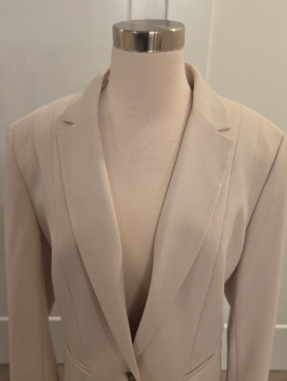 Kasper women’s Light Beige Single-Button Tailored Blazer size 16 new with tags - Picture 2 of 9